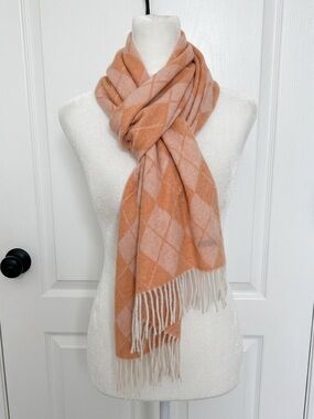 Johnstons of Elgin Soft Peach Argyle Diamond 100% Premium Cashmere Luxury Scarf